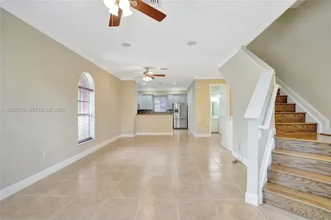1033 NE 17th Way Fort Lauderdale FL 33304