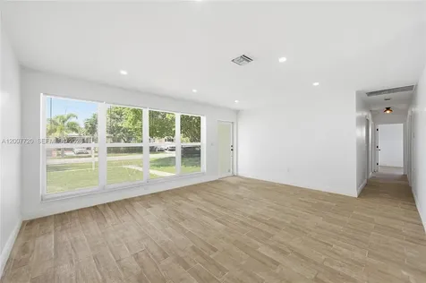 6900 NW 14th Street Plantation FL 33313