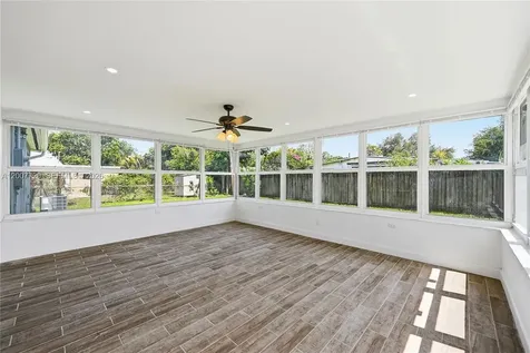 6900 NW 14th Street Plantation FL 33313