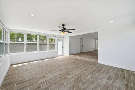 6900 NW 14th Street Plantation FL 33313