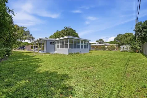 6900 NW 14th Street Plantation FL 33313