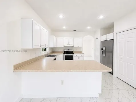 841 SW 6th Street Florida City FL 33034