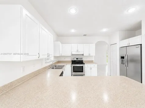 841 SW 6th Street Florida City FL 33034