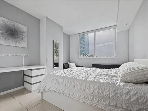 253 NE 2nd Street Miami FL 33132