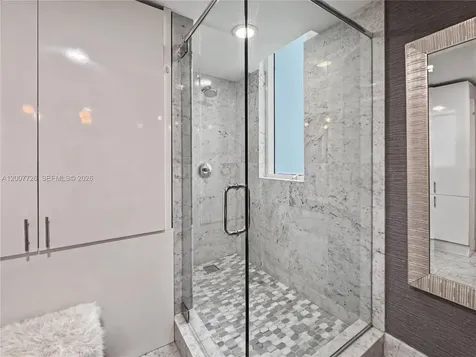 253 NE 2nd Street Miami FL 33132