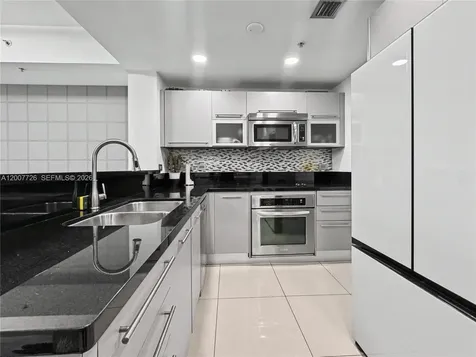 253 NE 2nd Street Miami FL 33132