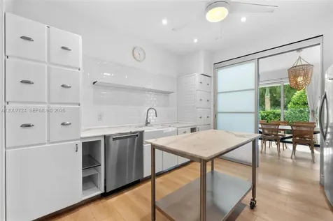 200 Ocean Lane Drive Key Biscayne FL 33149