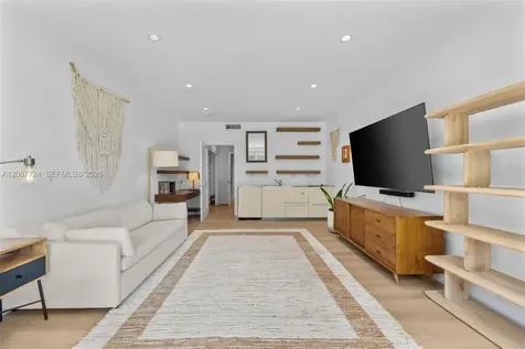 200 Ocean Lane Drive Key Biscayne FL 33149