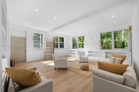 200 Ocean Lane Drive Key Biscayne FL 33149