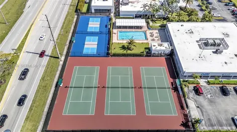 494 W Tilford W Deerfield Beach FL 33442