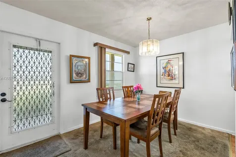 494 W Tilford W Deerfield Beach FL 33442