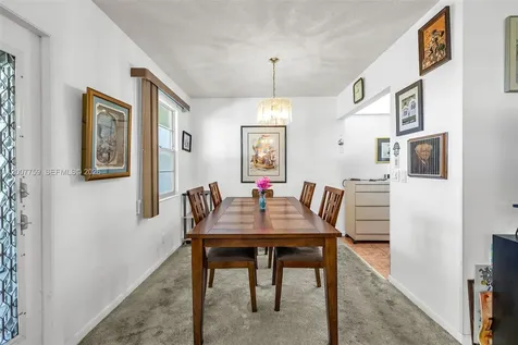 494 W Tilford W Deerfield Beach FL 33442