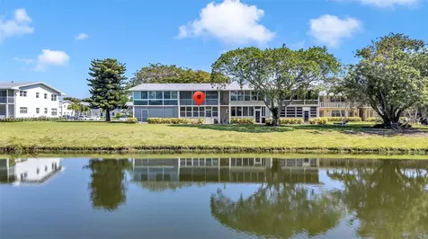 494 W Tilford W Deerfield Beach FL 33442