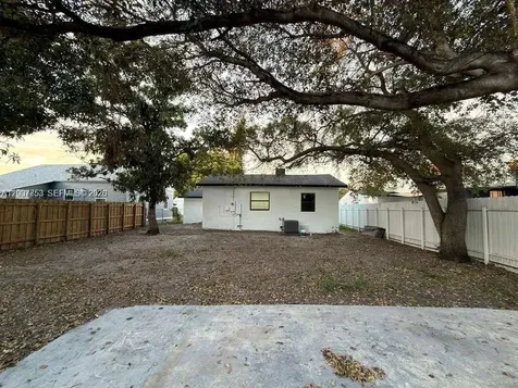 854 NW 76th Street Miami FL 33150