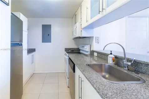 275 NE 18th Street Miami FL 33132