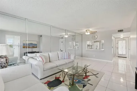 2793 NW 104th Avenue Sunrise FL 33322