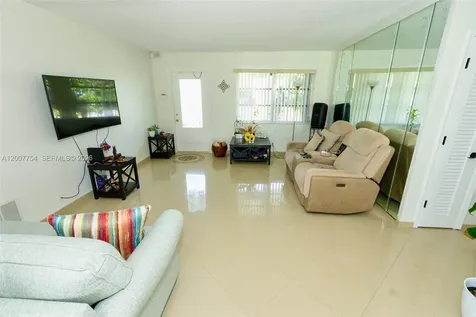 4518 NW 45th Court Tamarac FL 33319