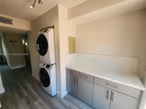 15250 SW 80th Street Miami FL 33193