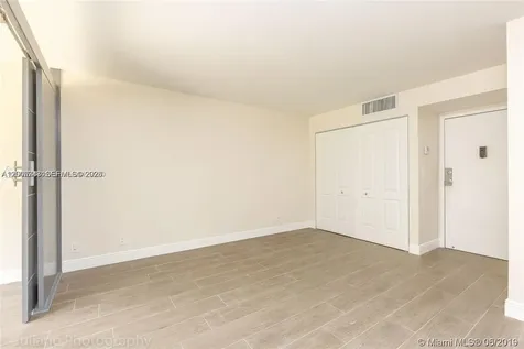 16919 N Bay Road Sunny Isles Beach FL 33160
