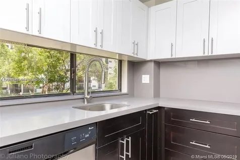 16919 N Bay Road Sunny Isles Beach FL 33160