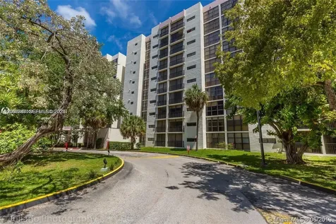 16919 N Bay Road Sunny Isles Beach FL 33160