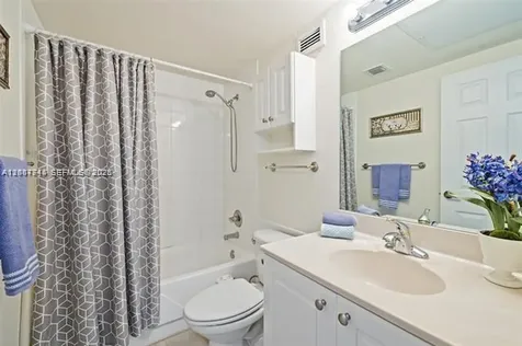 2501 S Ocean Drive Hollywood FL 33019