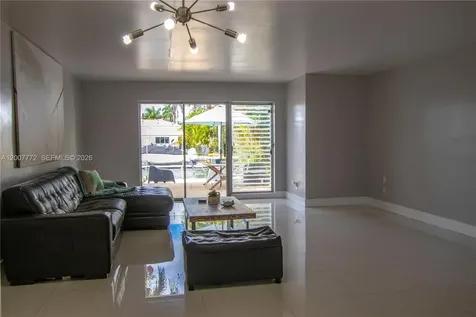 2117 NE 123rd Street North Miami FL 33181