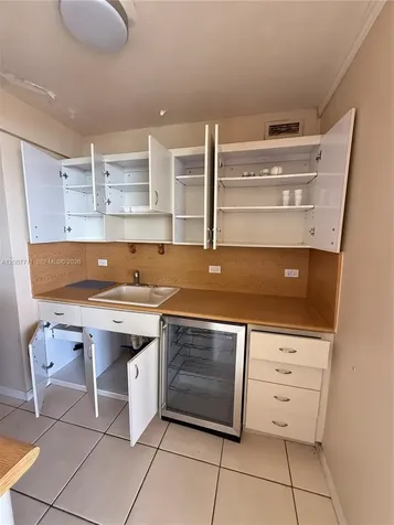5313 Collins Avenue Miami Beach FL 33140