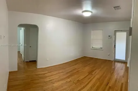 4289 NW 5th Street Miami FL 33126