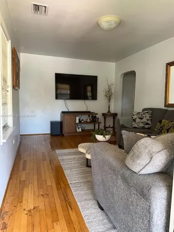 4289 NW 5th Street Miami FL 33126