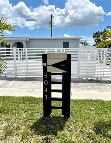 4041 SW 117th Avenue Miami FL 33175