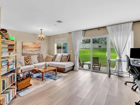 1958 E Discovery Circle E Deerfield Beach FL 33442