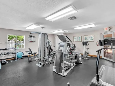 1958 E Discovery Circle E Deerfield Beach FL 33442