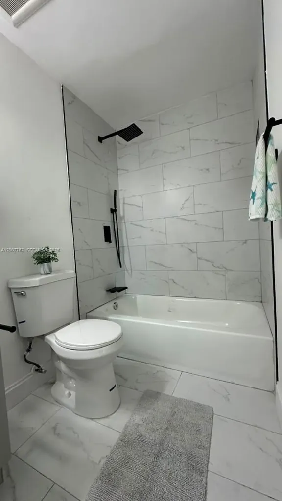 2572 NW 20th Street Fort Lauderdale FL 33311