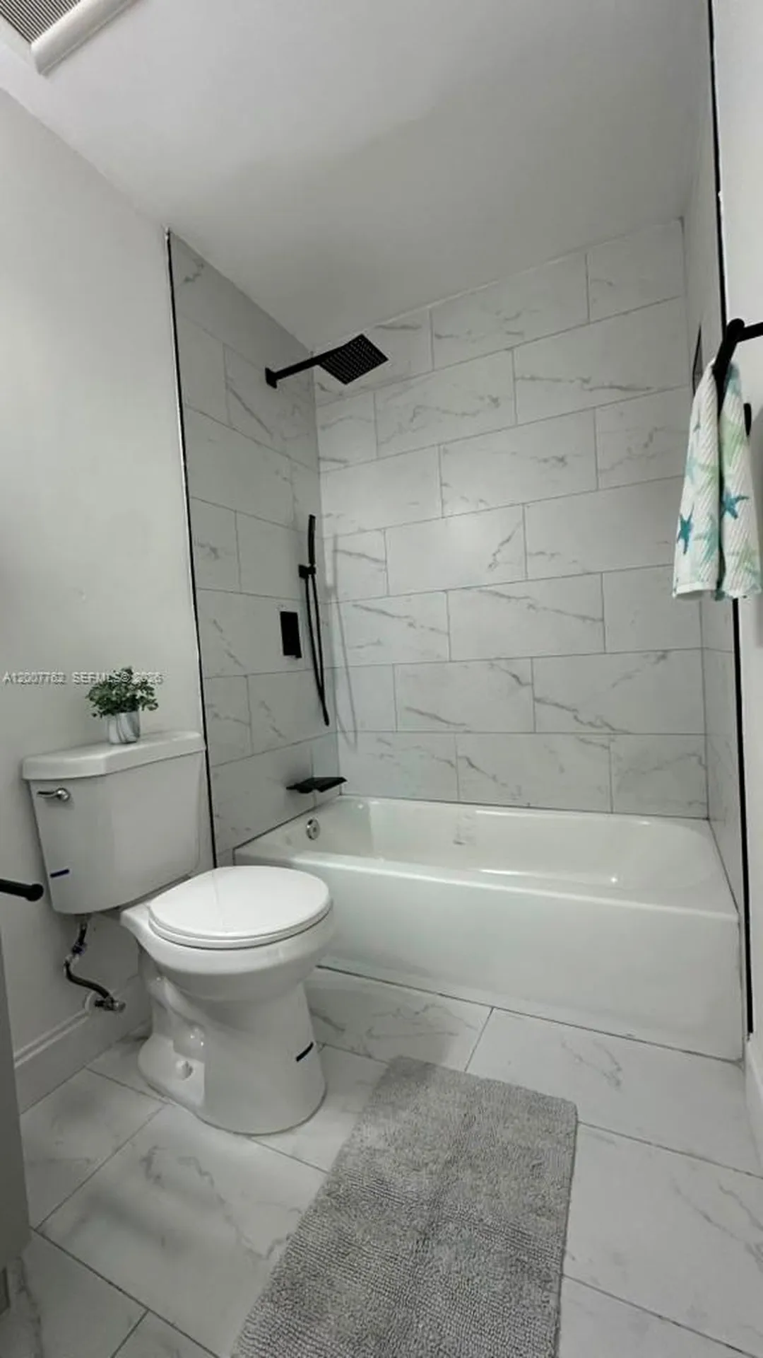 2572 NW 20th Street Fort Lauderdale FL 33311