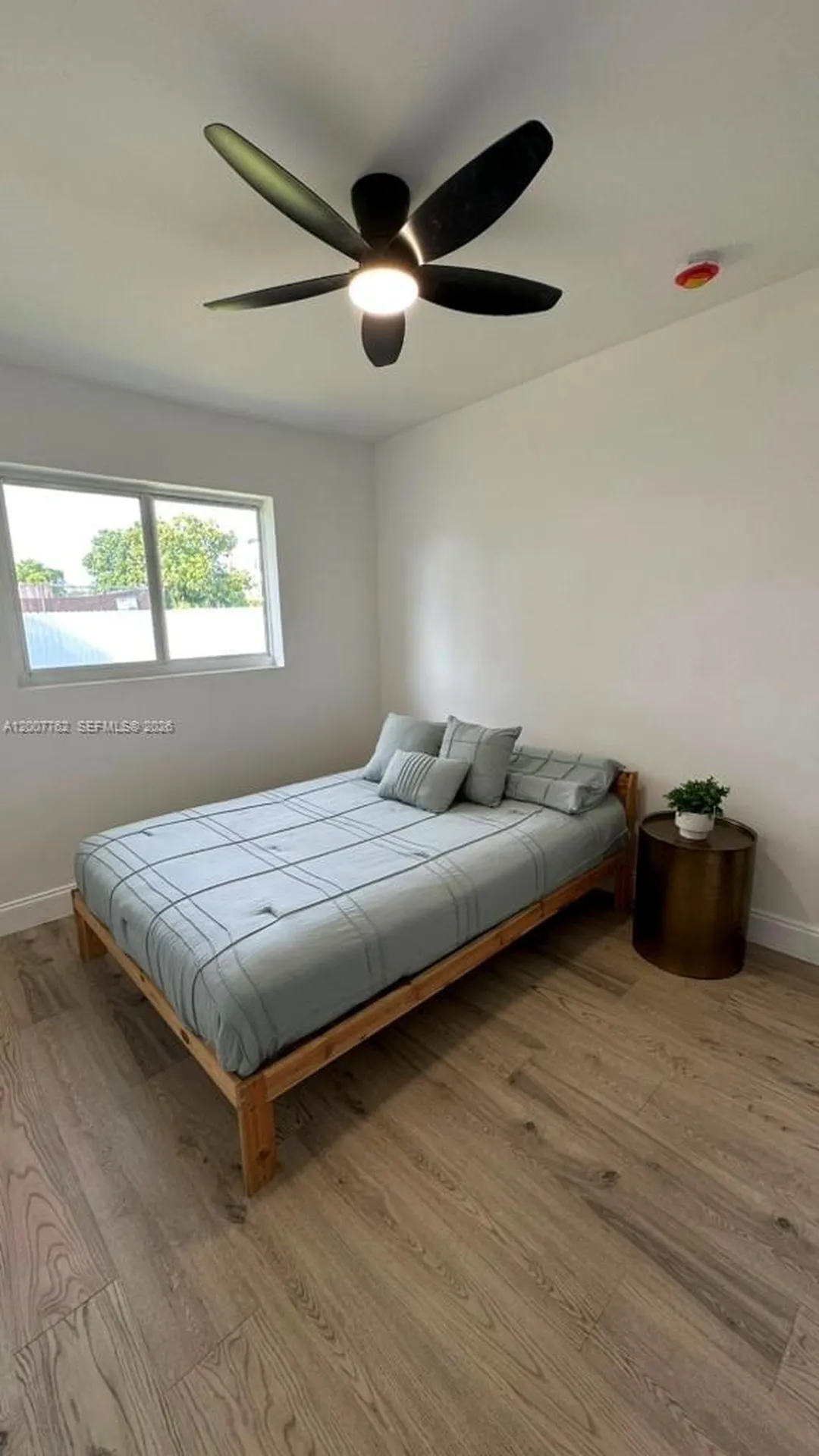 2572 NW 20th Street Fort Lauderdale FL 33311