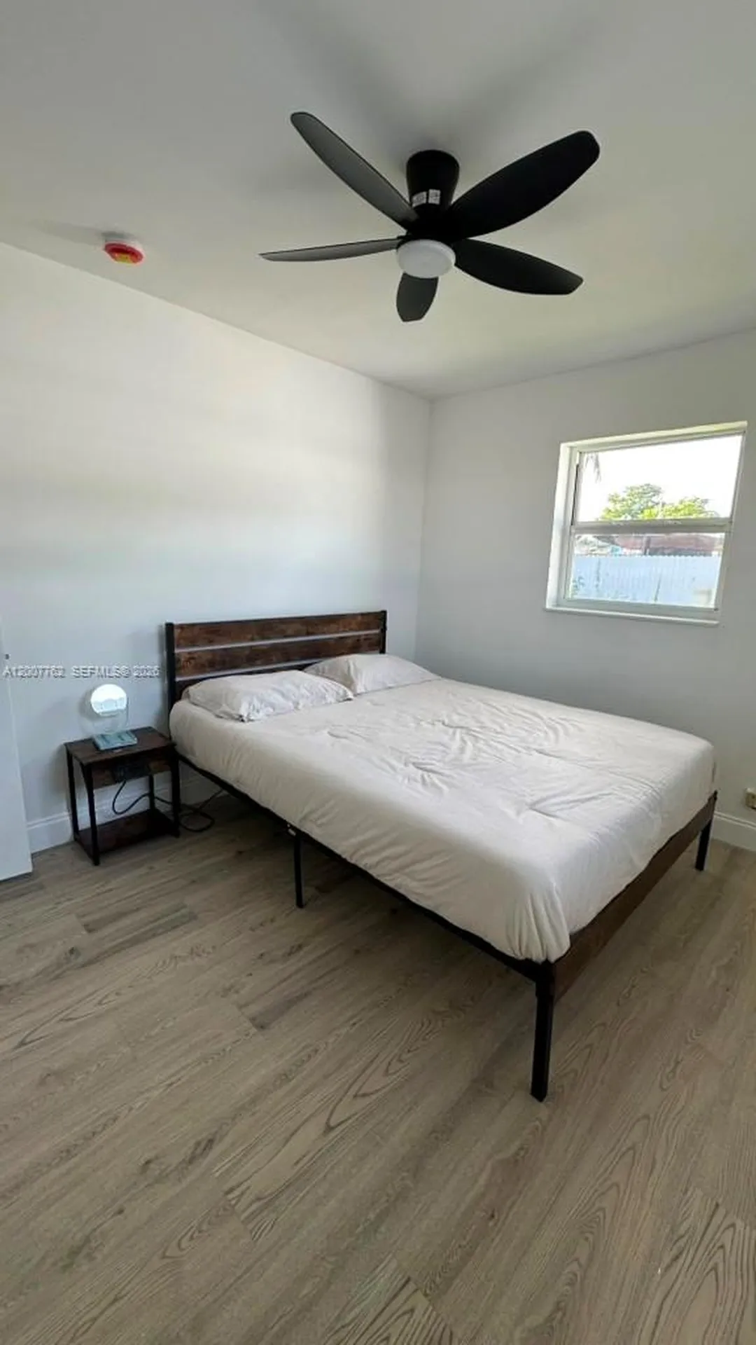 2572 NW 20th Street Fort Lauderdale FL 33311