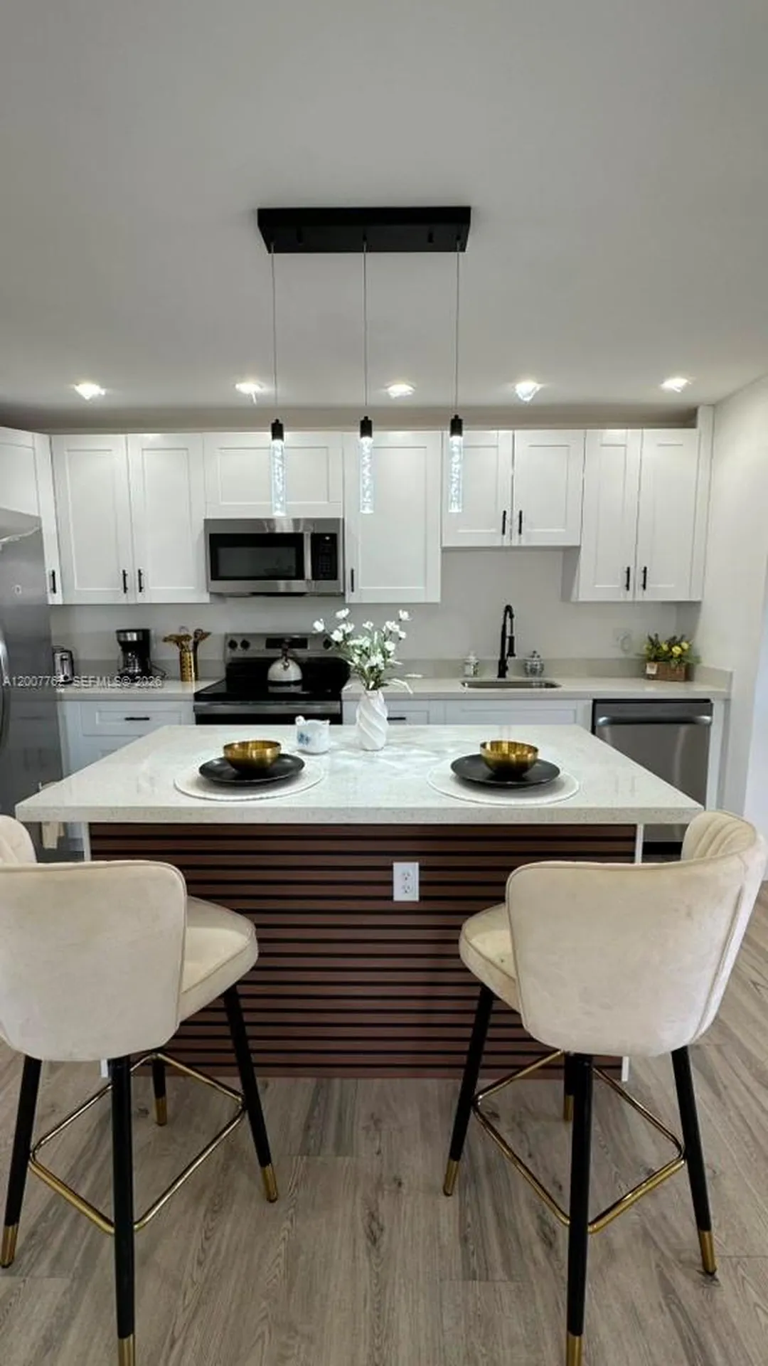 2572 NW 20th Street Fort Lauderdale FL 33311