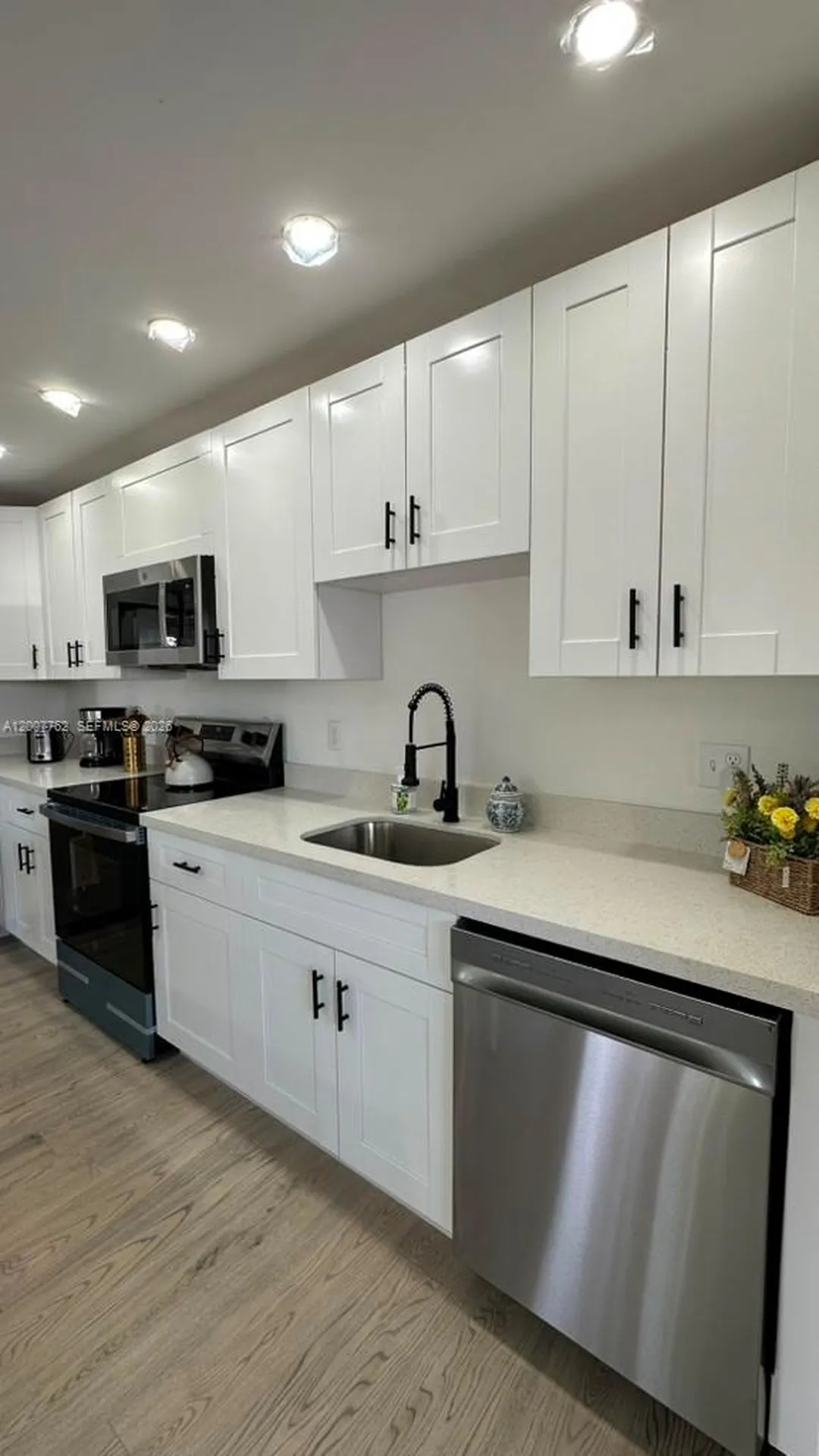 2572 NW 20th Street Fort Lauderdale FL 33311