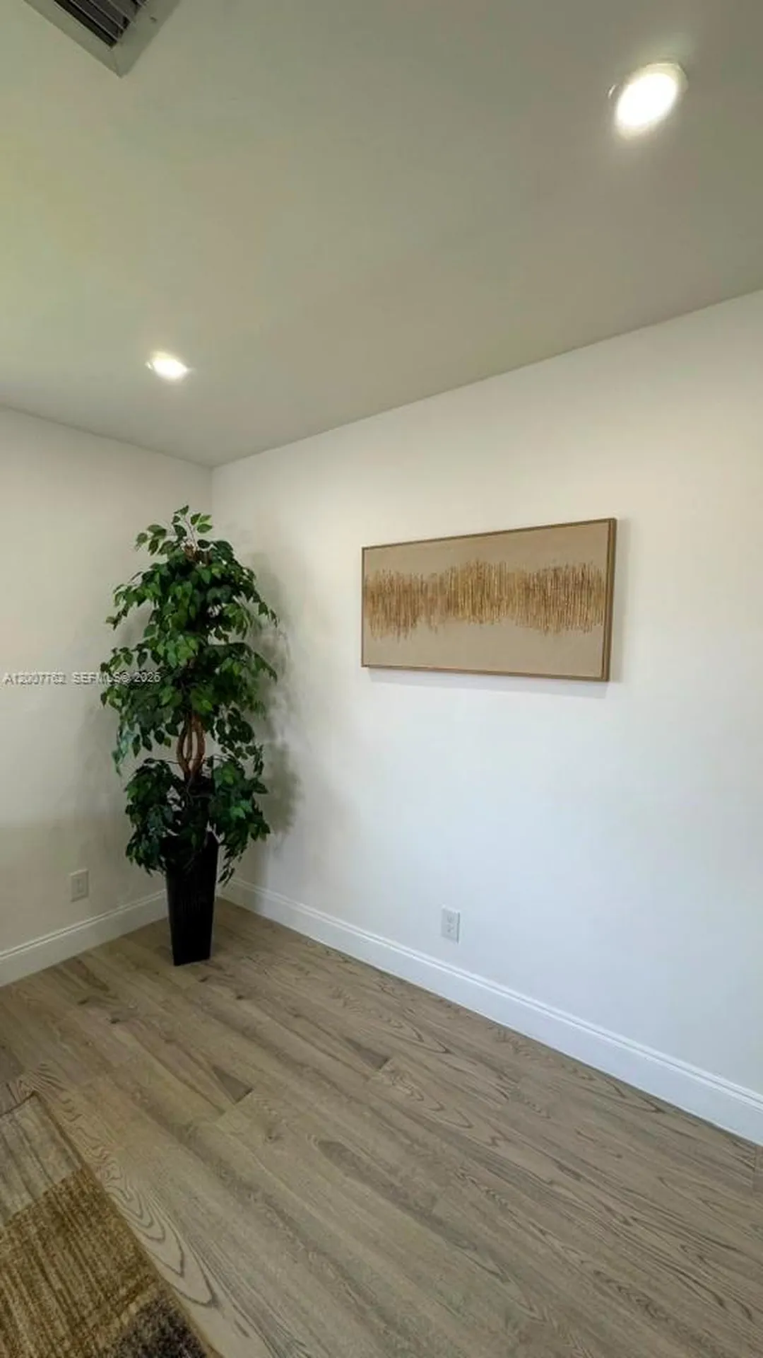 2572 NW 20th Street Fort Lauderdale FL 33311