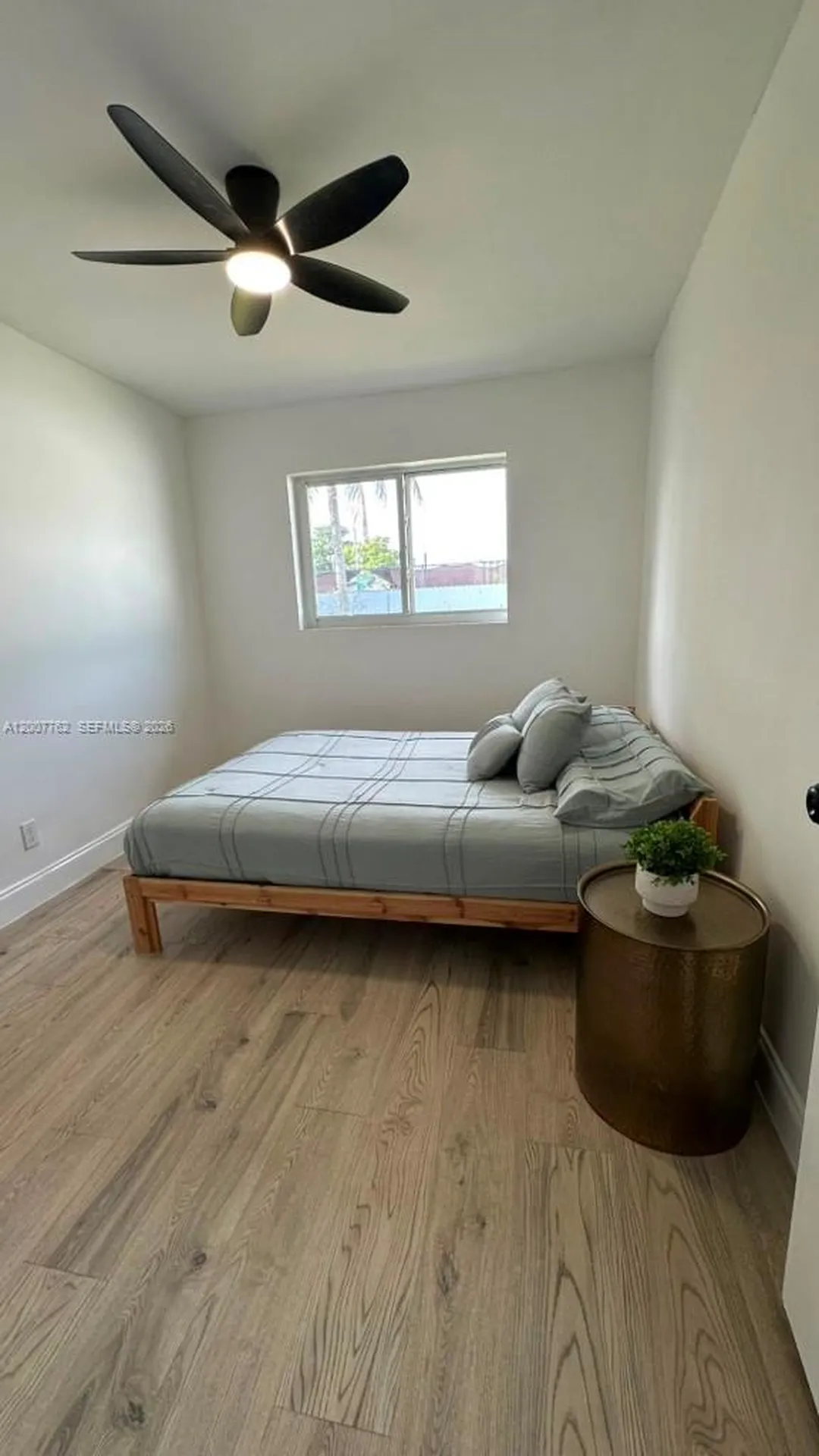2572 NW 20th Street Fort Lauderdale FL 33311