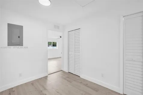 2572 NW 20th Street Fort Lauderdale FL 33311