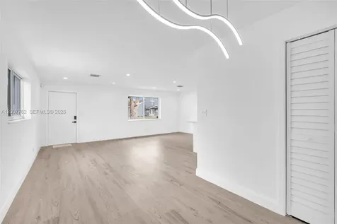 2572 NW 20th Street Fort Lauderdale FL 33311