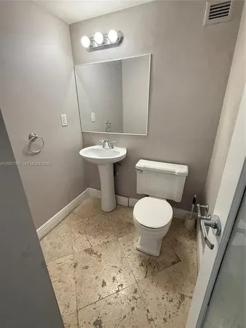 5313 Collins Avenue Miami Beach FL 33140