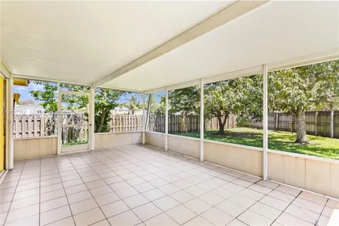 6450 SW 13th Street Plantation FL 33317