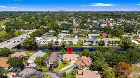 6450 SW 13th Street Plantation FL 33317
