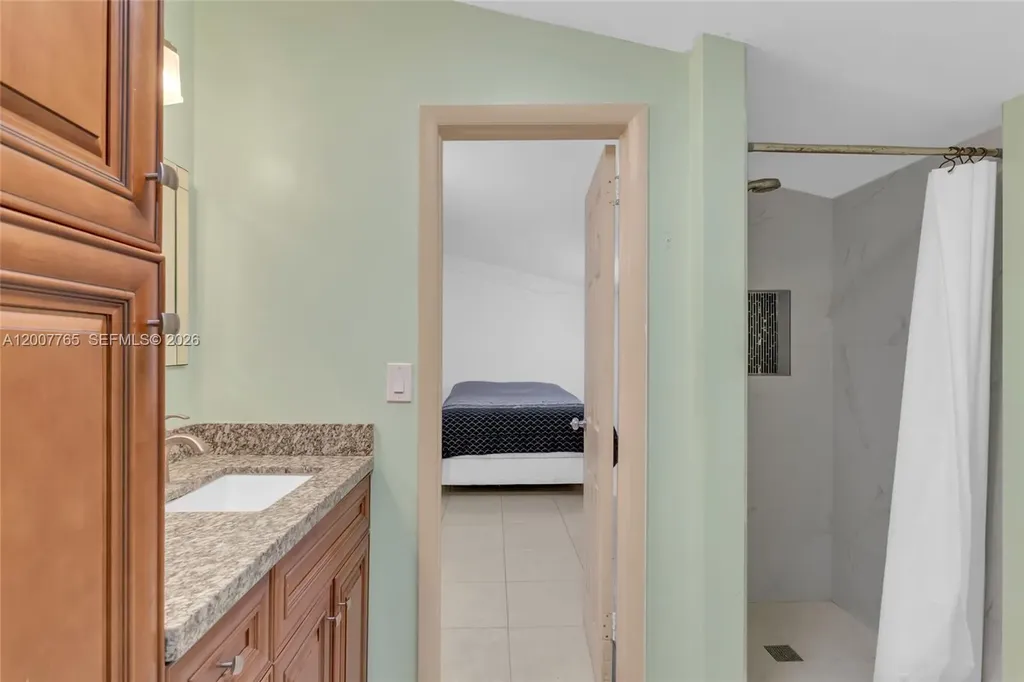 921 N 31st Court Hollywood FL 33021