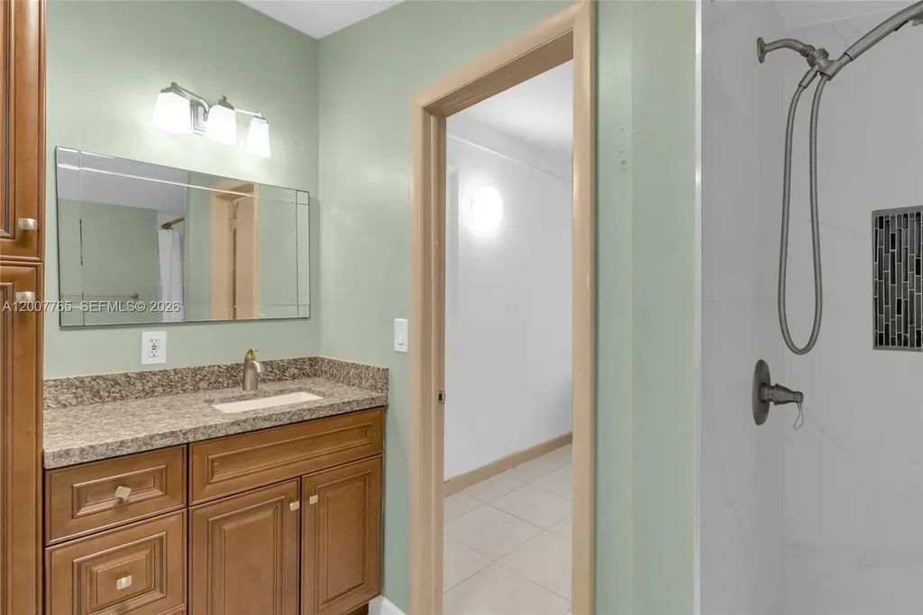 921 N 31st Court Hollywood FL 33021
