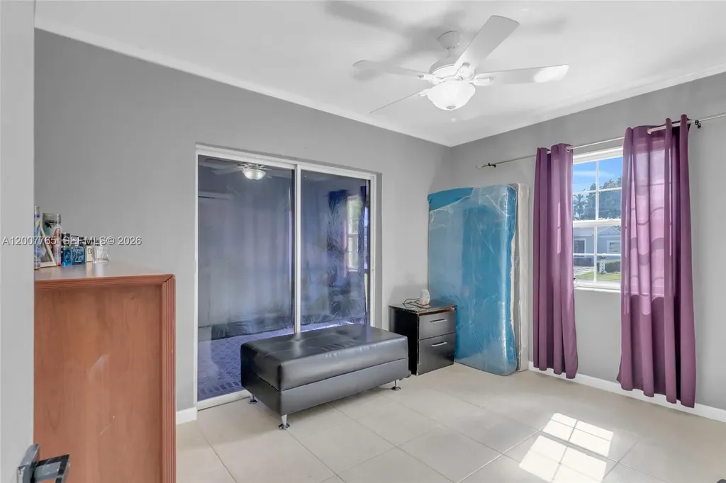 921 N 31st Court Hollywood FL 33021