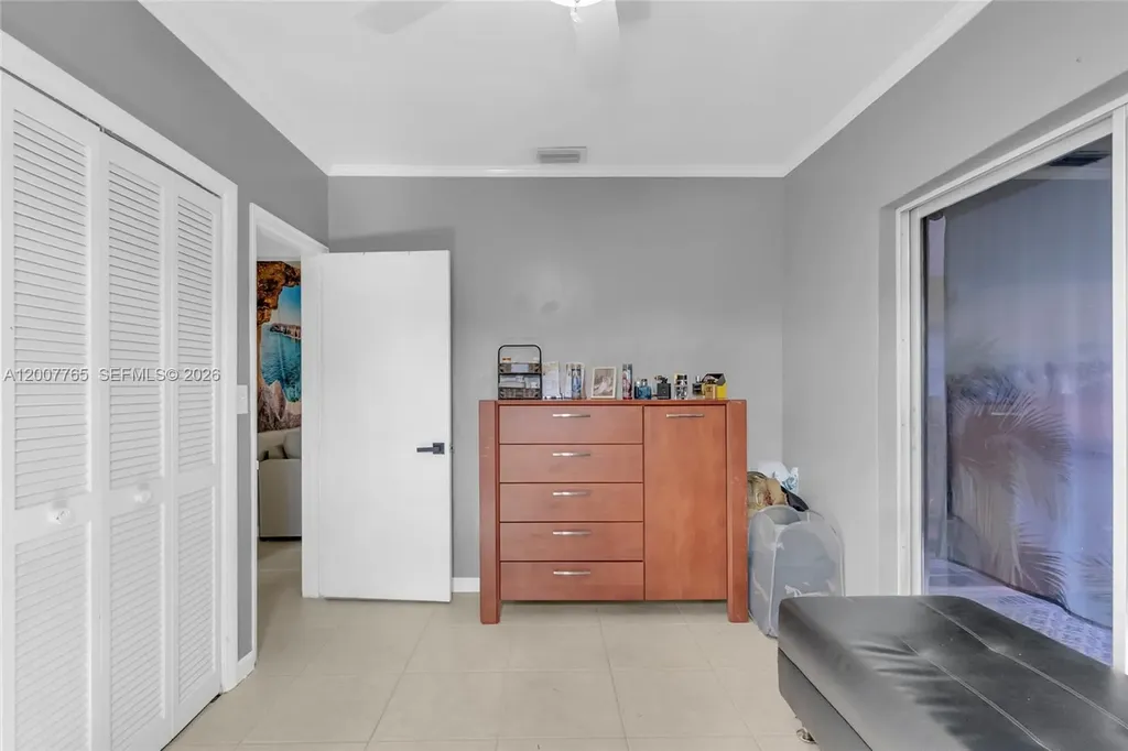 921 N 31st Court Hollywood FL 33021